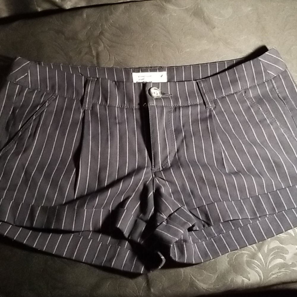 Shorts Size 6